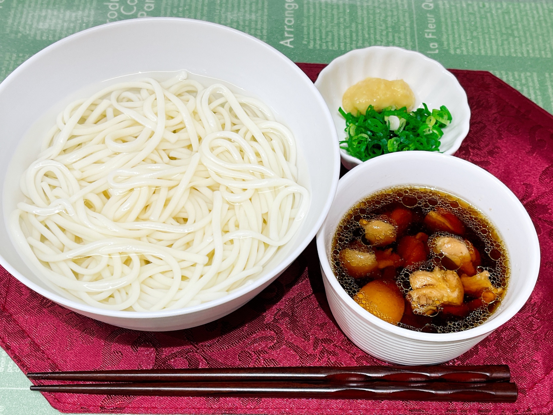 五島うどんの肉入りつけダレ