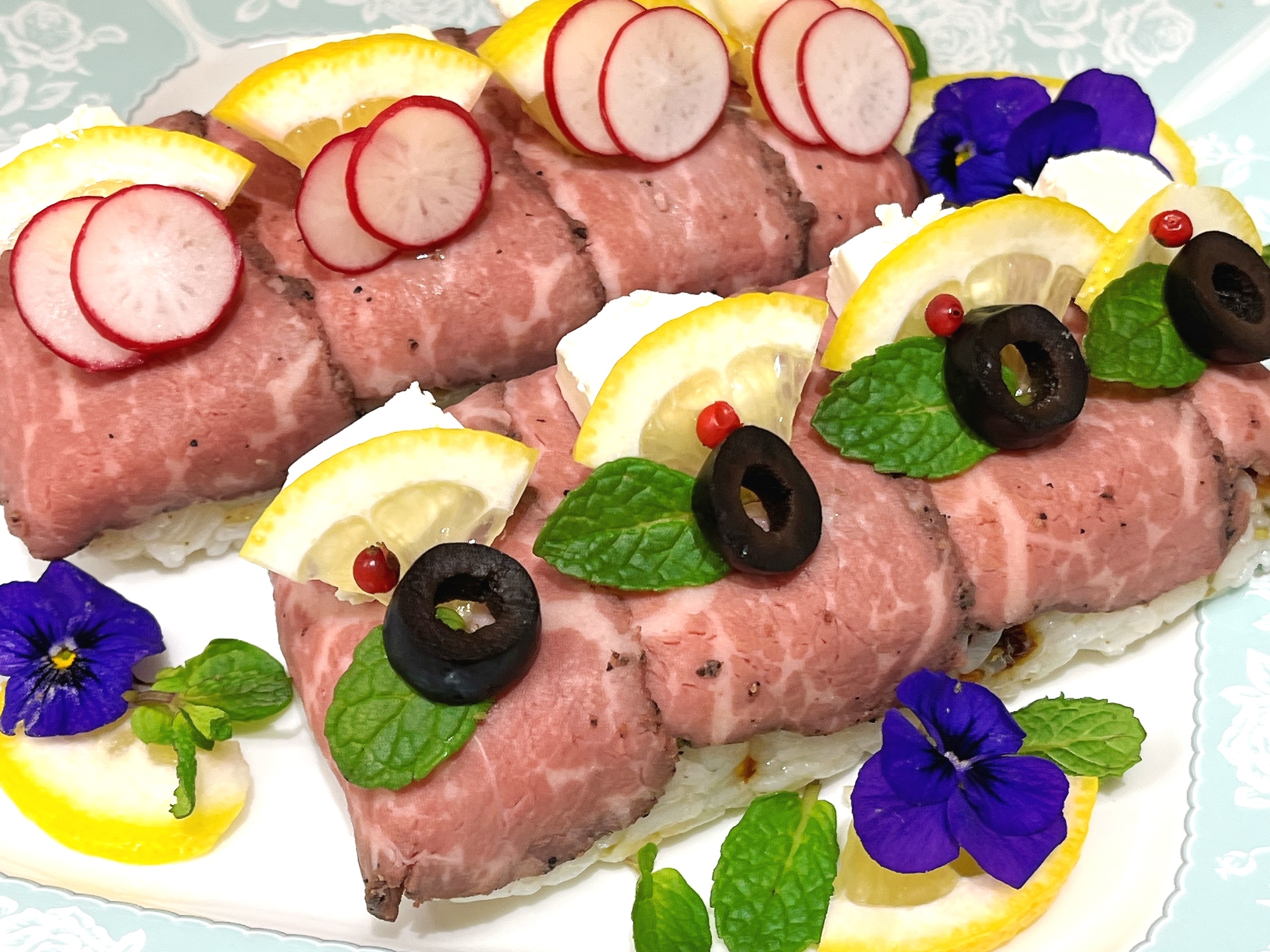 ローストビーフdeロール寿司