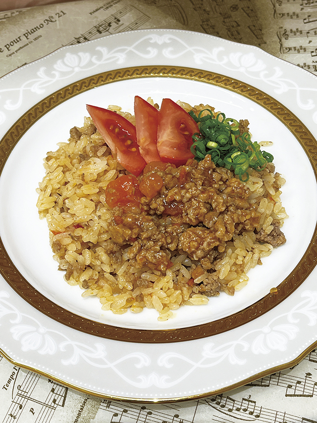 トマト入り台湾まぜご飯風