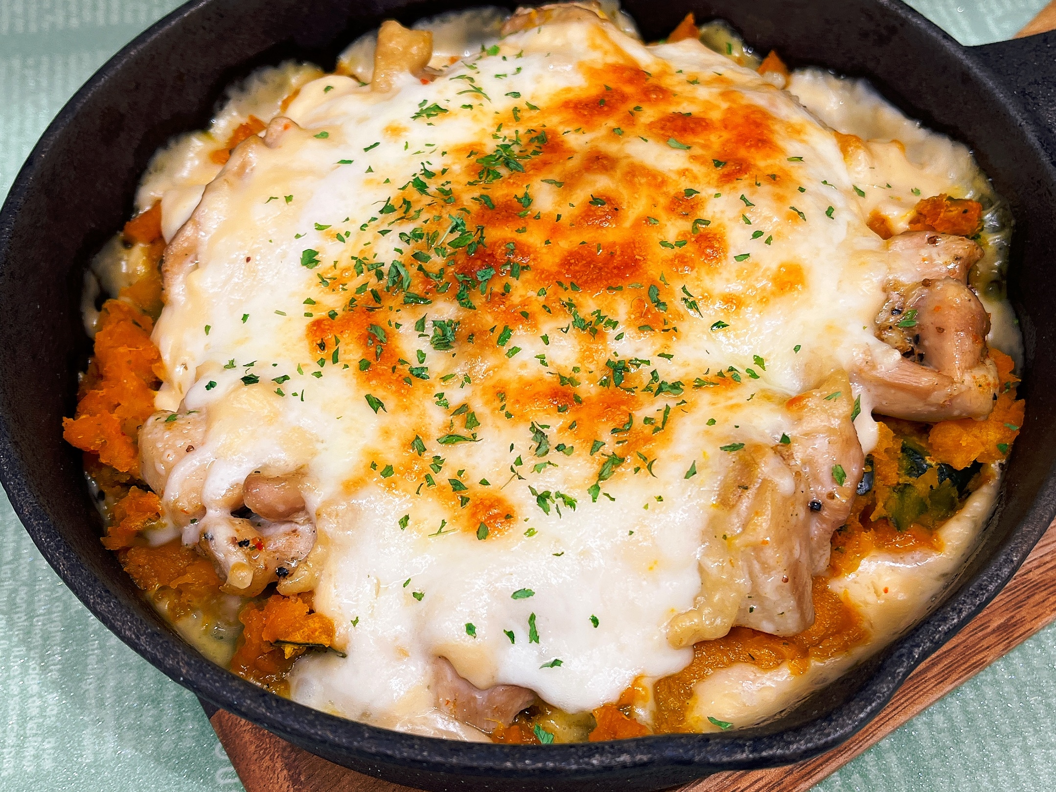 鶏肉とかぼちゃのグラタン