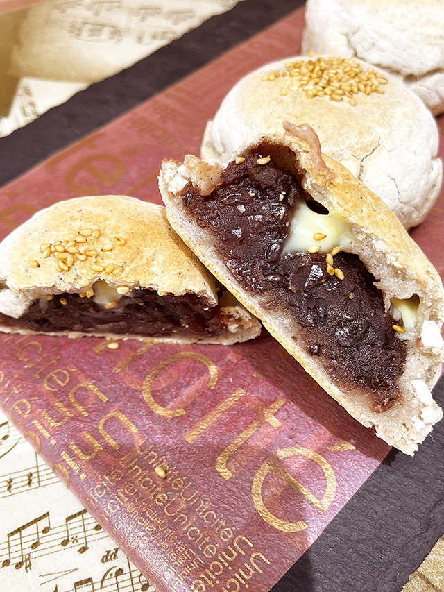 もちもちあんパンおやき風、チーズ入り